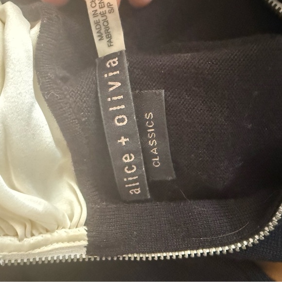 Alice + Olivia Justina Sweater - Small - Picture 5 of 7